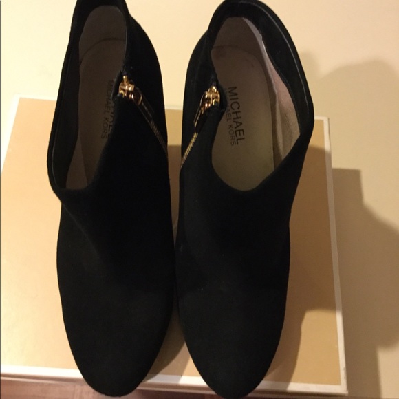 Ankle boots - Picture 2 of 2